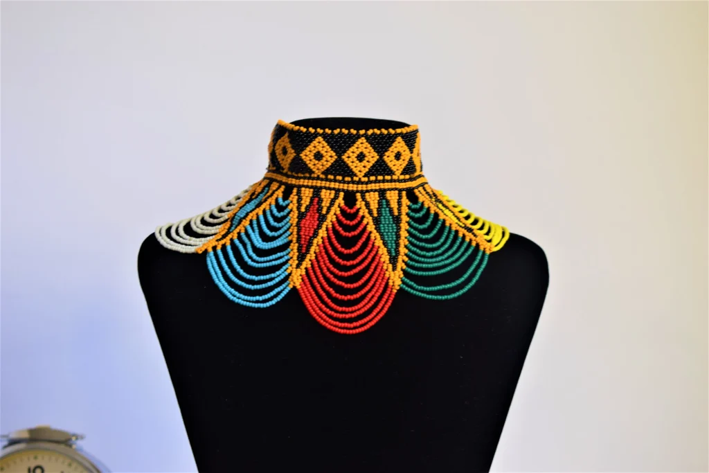 Collier perles dorées